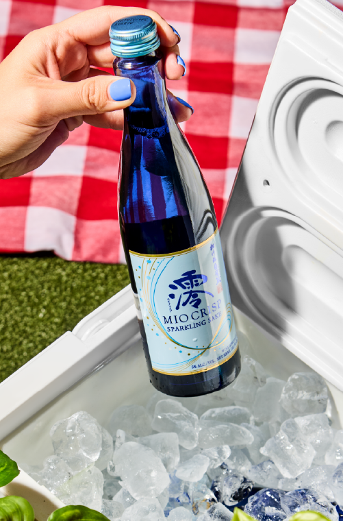 Sho Chiku Bai Shirakabegura MIO CRISP Sparkling Sake View 1
